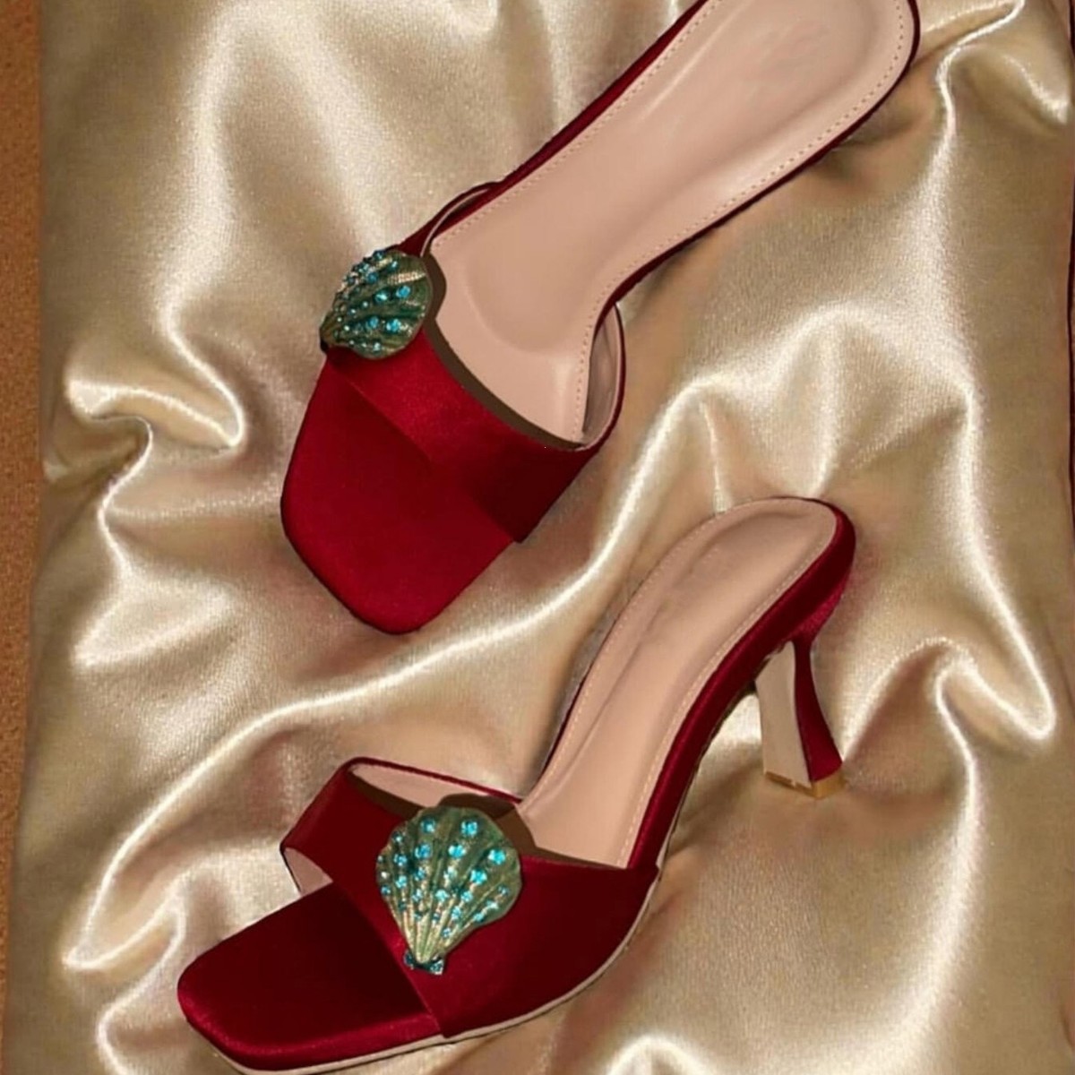 Thai Rhinestone Square Toe Hig - огляд і ціна Sandals